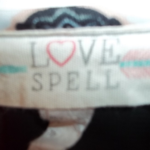 Geometric 3/4 Sleeve Form Fitting Shirt Size Small - Picture 6 of 6